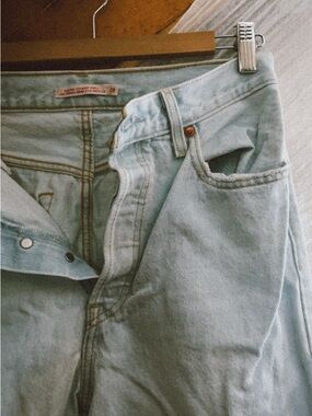 Levi’s rib cage straight ankle jeans